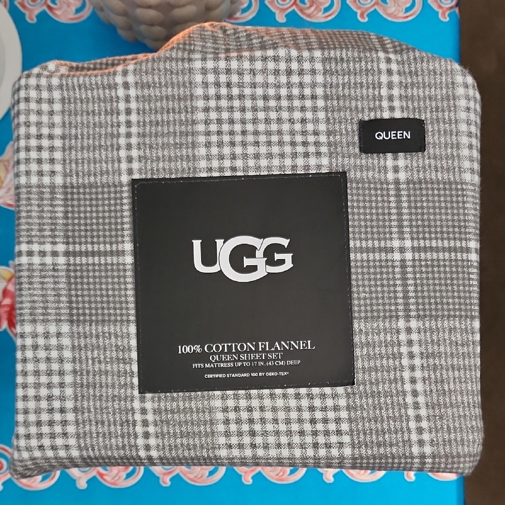 NEW! UGG Cotton Flannel Sheet Set in Gray Checkered Pattern